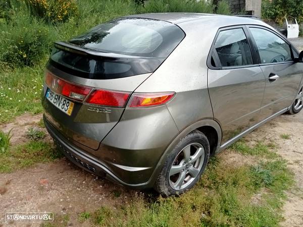 Honda Civic 1.4 Sport i-Shift - 3