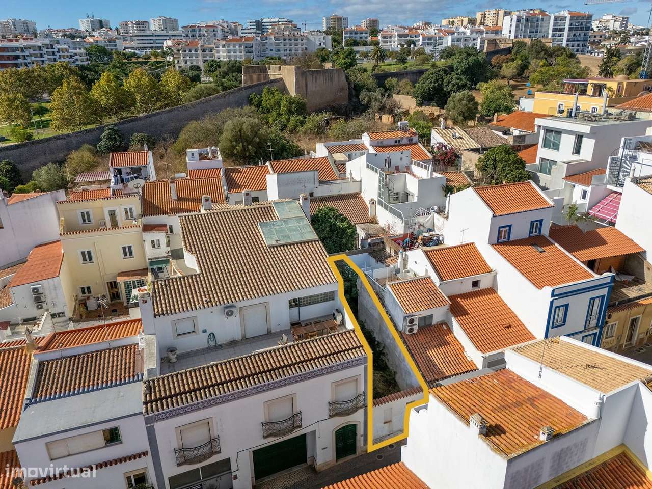 TERRENO NO CENTRO HISTÓRICO PARA CONSTRUÇÃO - Grande imagem: 3/5