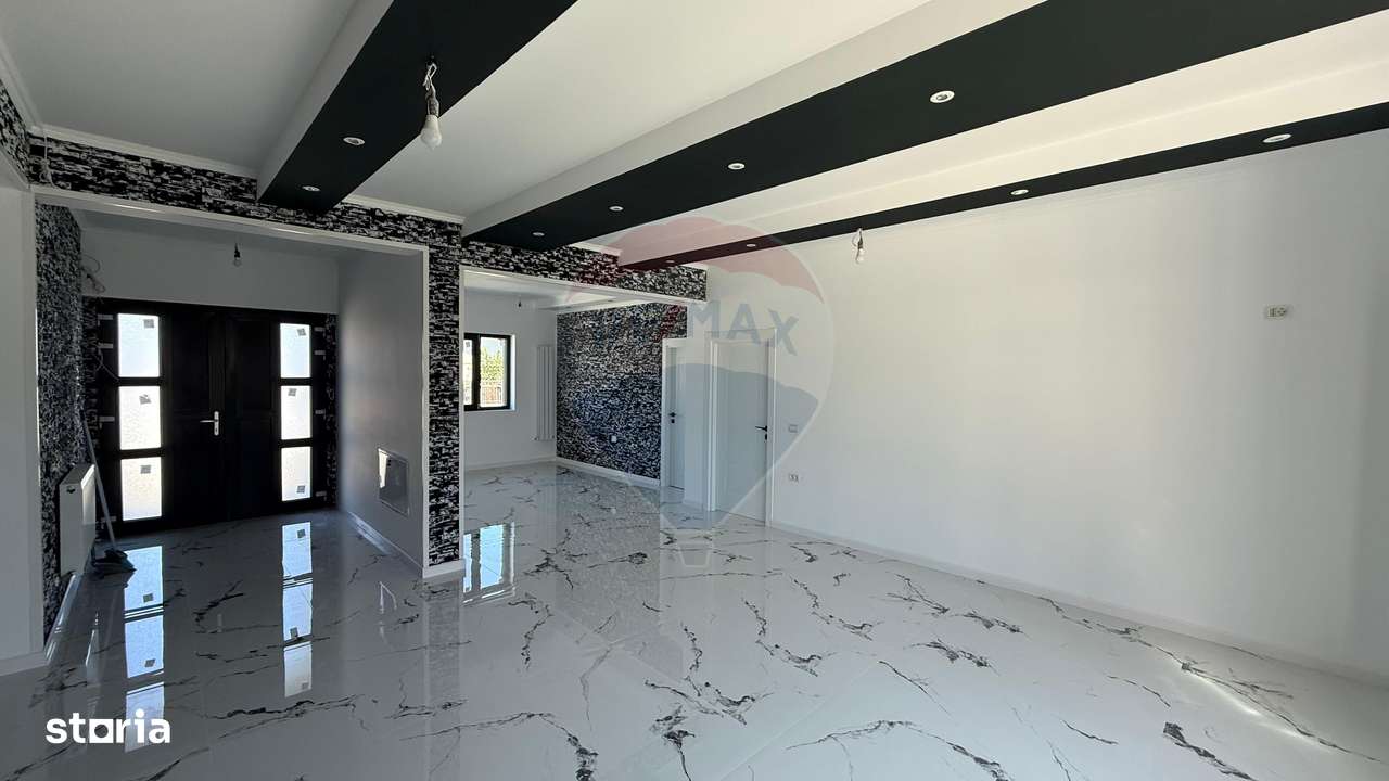 Casă / Vilă cu 4 camere strada Verde! - Imagine principală: 4/10