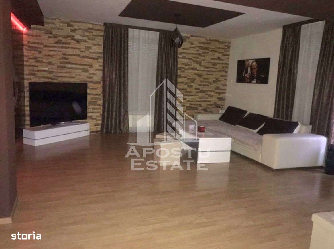 Casa individuala cu 7 camere si hala service,teren 600 mp,Dambovita - Imagine principală: 3/17