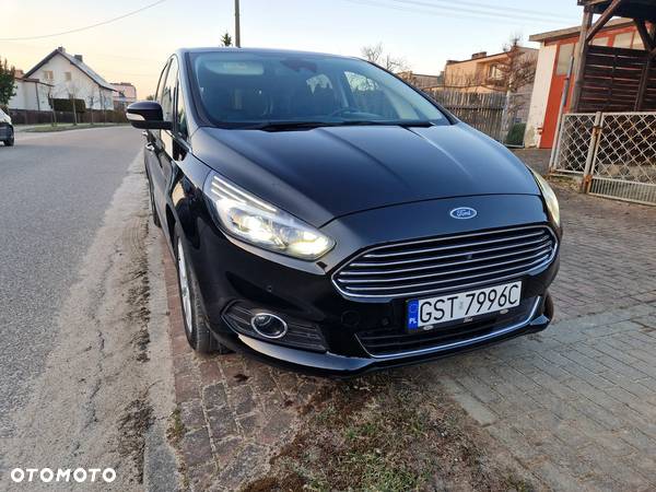 Ford S-Max 2.0 TDCi 4WD Titanium PowerShift - 21