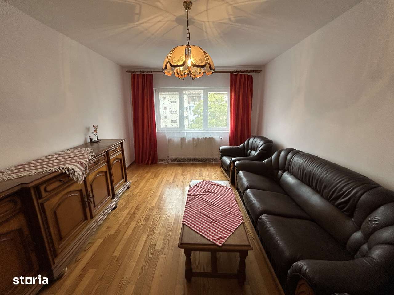 Inchiriez apart.2 cam.dec.st.72 mp,Micalaca 300 pe Faleza, et.3/4. - Imagine principală: 1/11