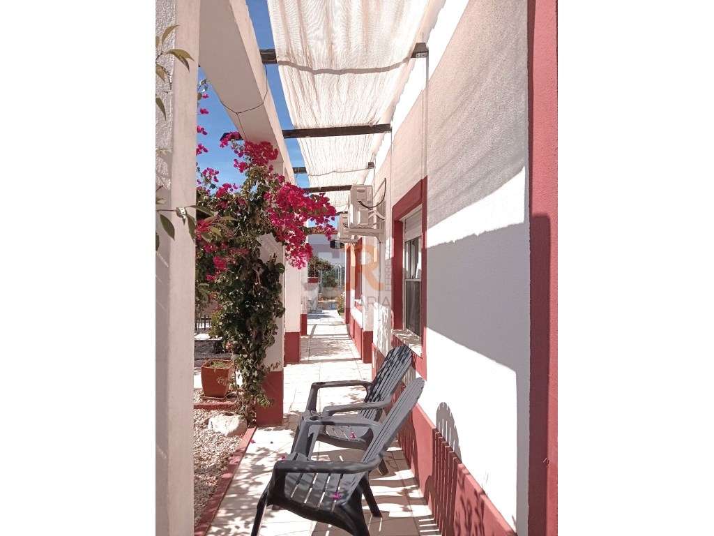 Moradia Isolada Duplex T6 Azeitão-36