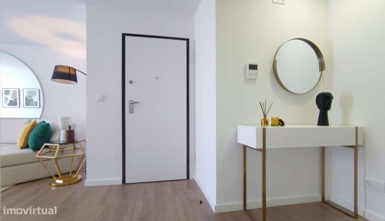 T3 semi-novo | Totalmente equipado | Exposição nascente/sul-16