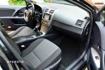 Toyota Avensis 1.8 Sol NAVI - 21