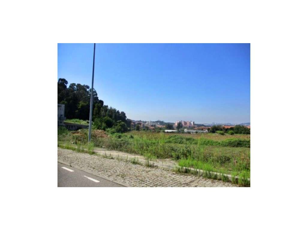 Terreno Urbano com 2.200 m² - São Cosme, Gondomar - Grande imagem: 4/6