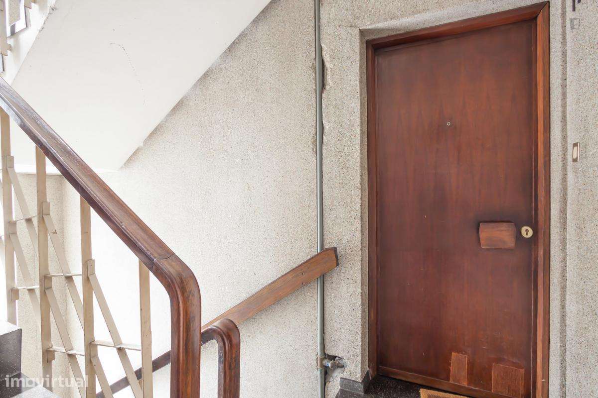 Quarto - localizado em Paranhos Porto - Grande imagem: 3/10