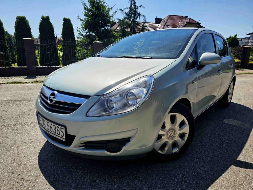 Opel Corsa D 1.4 16V Innovation 2009