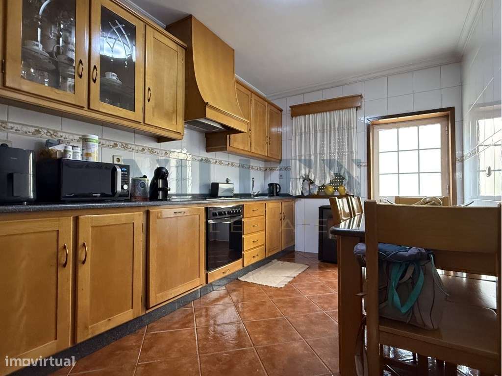 EXCLUSIVO! MORADIA EM BANDA T3 EM CARREIRA - VILA NOVA DE FAMALICÃO - Grande imagem: 5/25