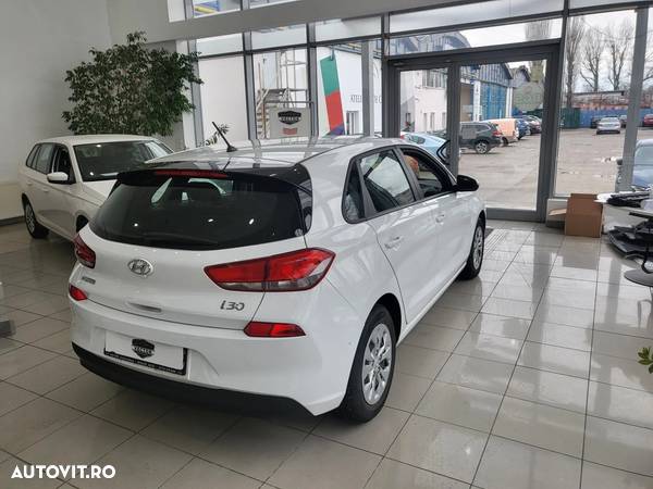 Hyundai I30 1.4 100CP 5DR M/T Comfort+ - 11