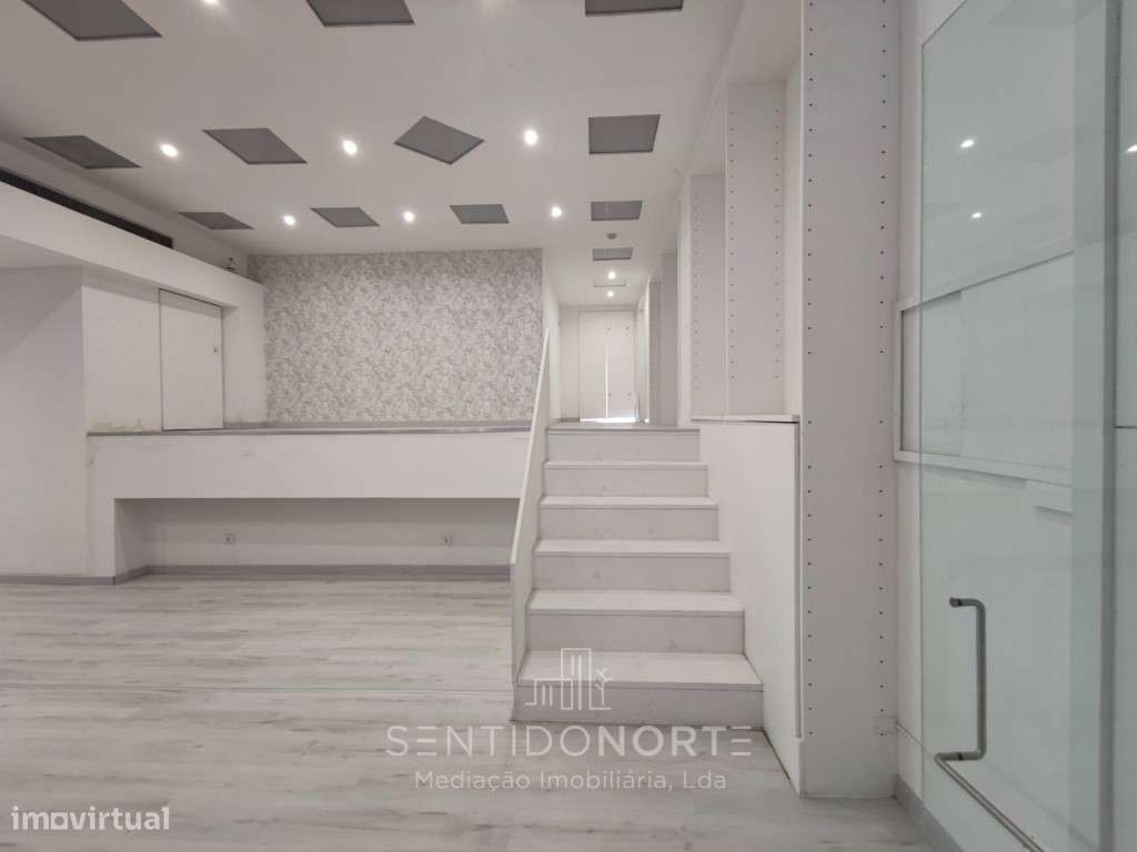 Loja no Centro Comercial Brasília - Grande imagem: 5/14