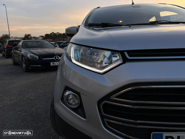 Ford EcoSport 1.5 TDCi Titanium - 10