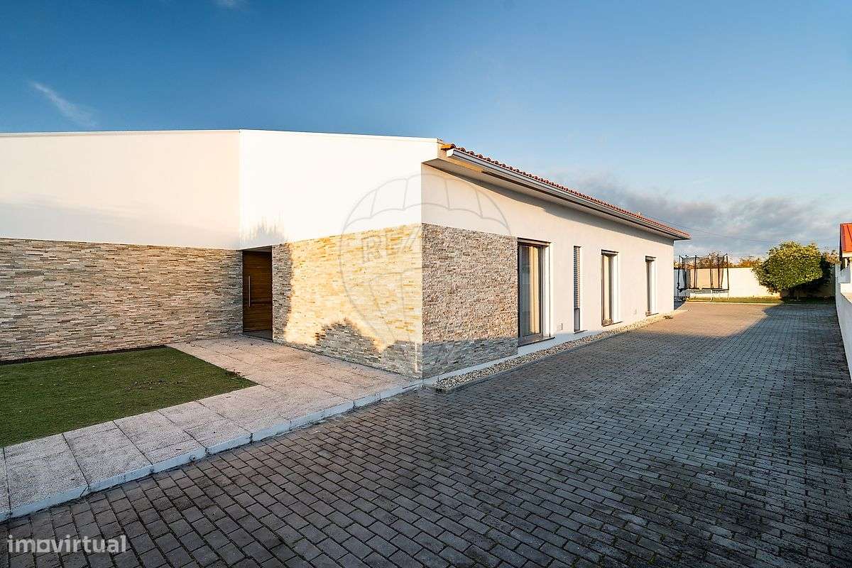 Moradia T3 para venda - Grande imagem: 4/46