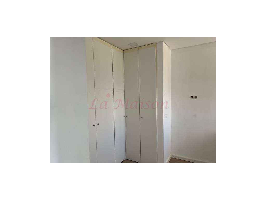 Condomínio privado de luxo V4 Duplex no Fanqueiro-29