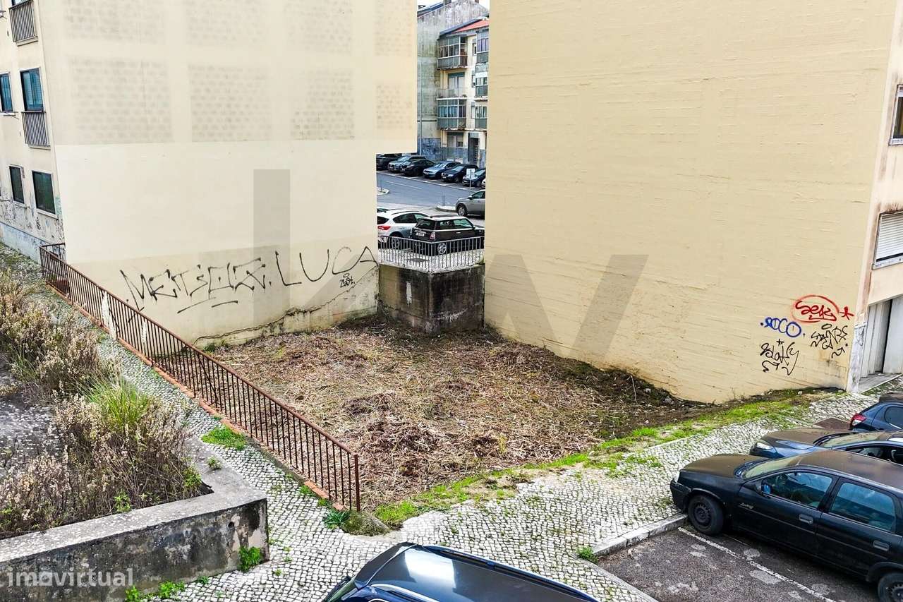 Terreno Urbano com Viabilidade de construção de Prédio de 8 Frações  M - Grande imagem: 4/26
