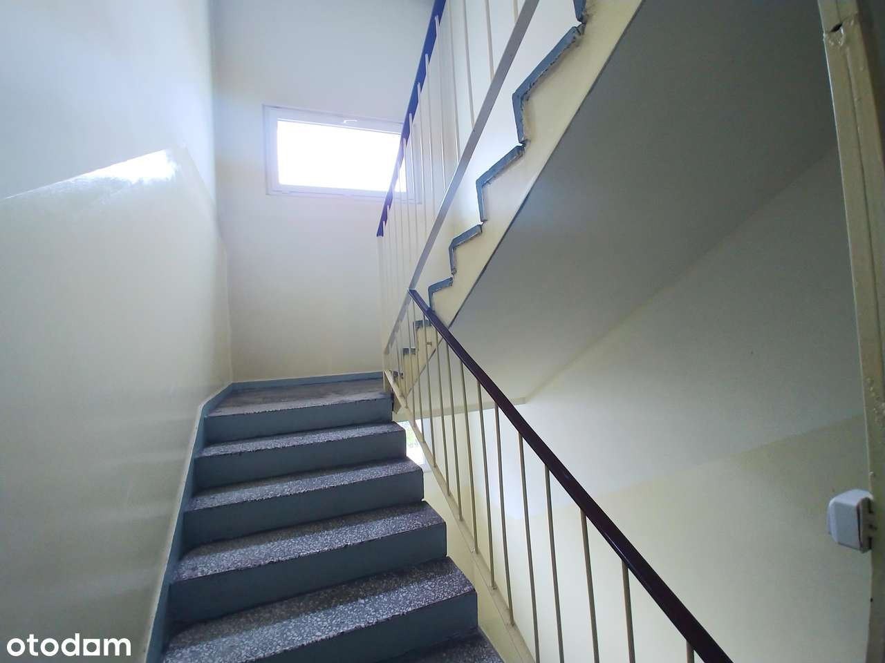 Mieszkanie w popularnej i pożądanej dzielnicy-16