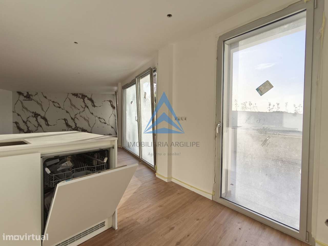 Apartamento T3 Duplex- Condomínio Fechado-12