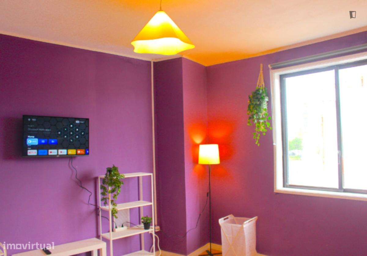 Quarto - localizado em Paranhos Porto - Grande imagem: 5/6