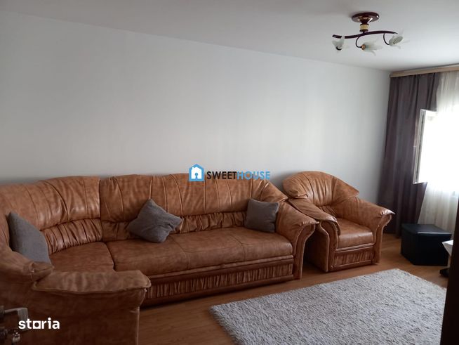 Apartament cu 2 camere etaj 3 in  Fagaras zona centrala-2