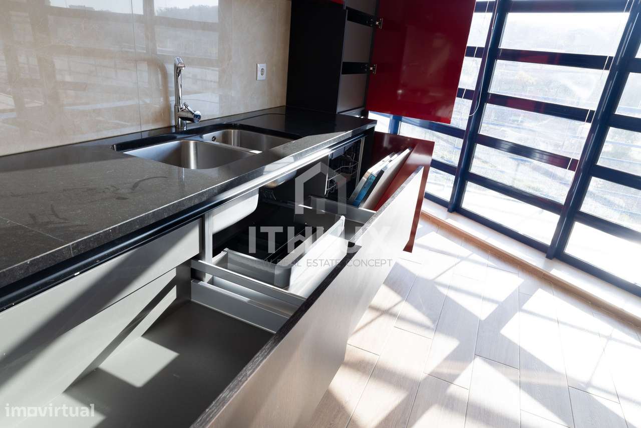 T3 Renovado nos Twin Towers – Campolide, Lisboa-13