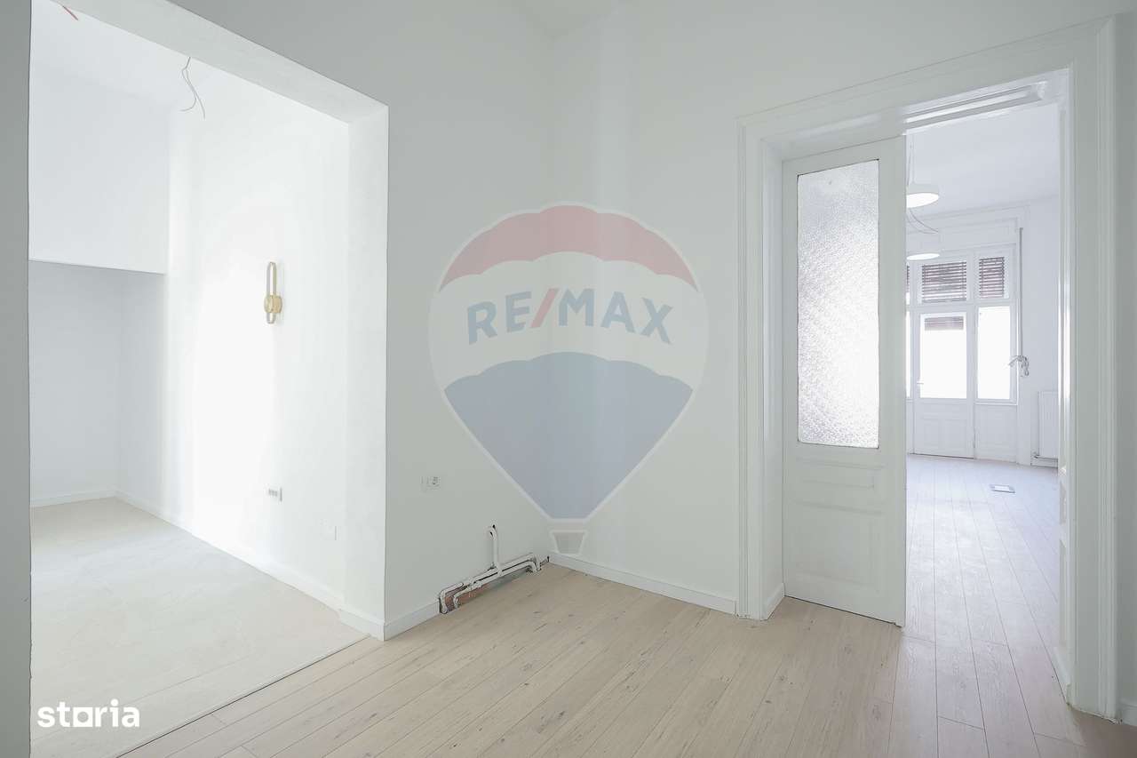 Apartament cu 2 camere de vânzare în zona Ultracentralǎ - Imagine principală: 5/18