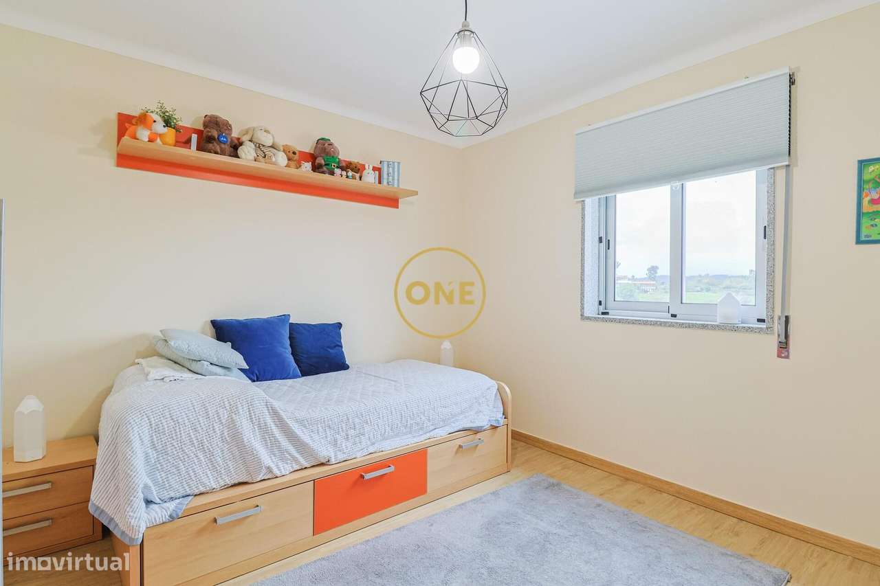 Excelente Moradia em Selho São Jorge-13