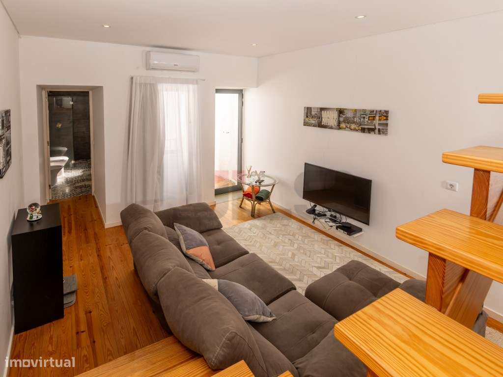 Moradia V3 no Centro de Ponta Delgada-11