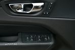 Volvo XC 60 D4 AWD Geartronic Momentum - 27