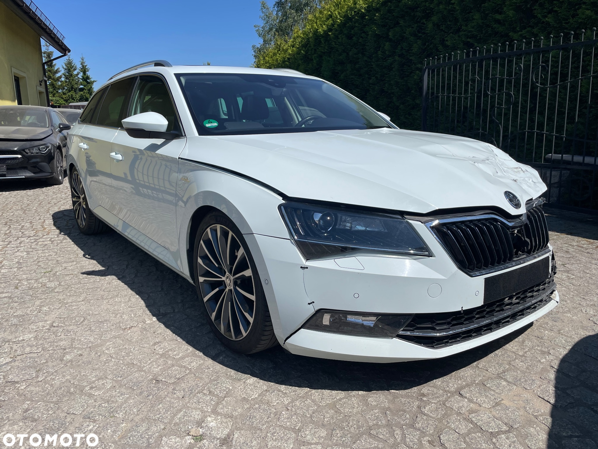 Skoda Superb 2.0 TSI 4x4 DSG L&K - 16