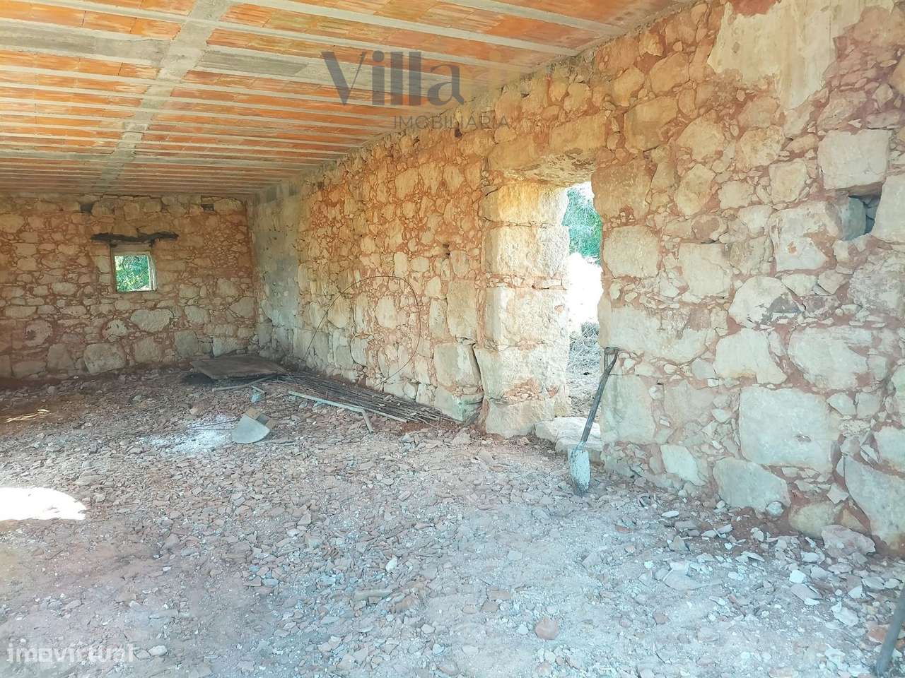 Casa em Ferreira do Zêzere em Pedra com Terreno Amplo-10