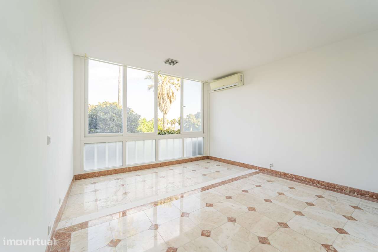 Apartamento T1 com Vista Mar – Arcadas do Estoril, Av. Aida-3