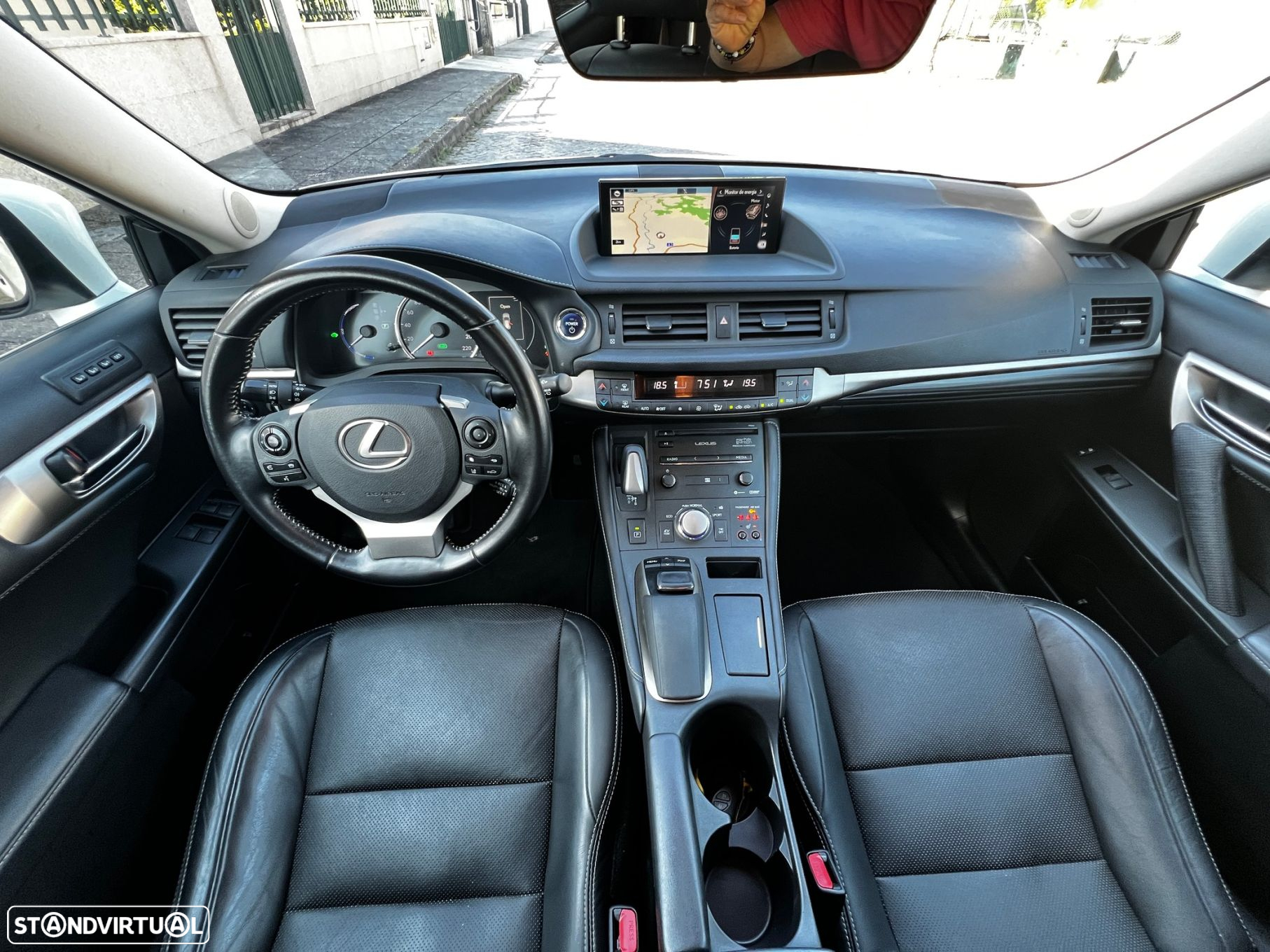 Lexus CT 200h Luxury - 28