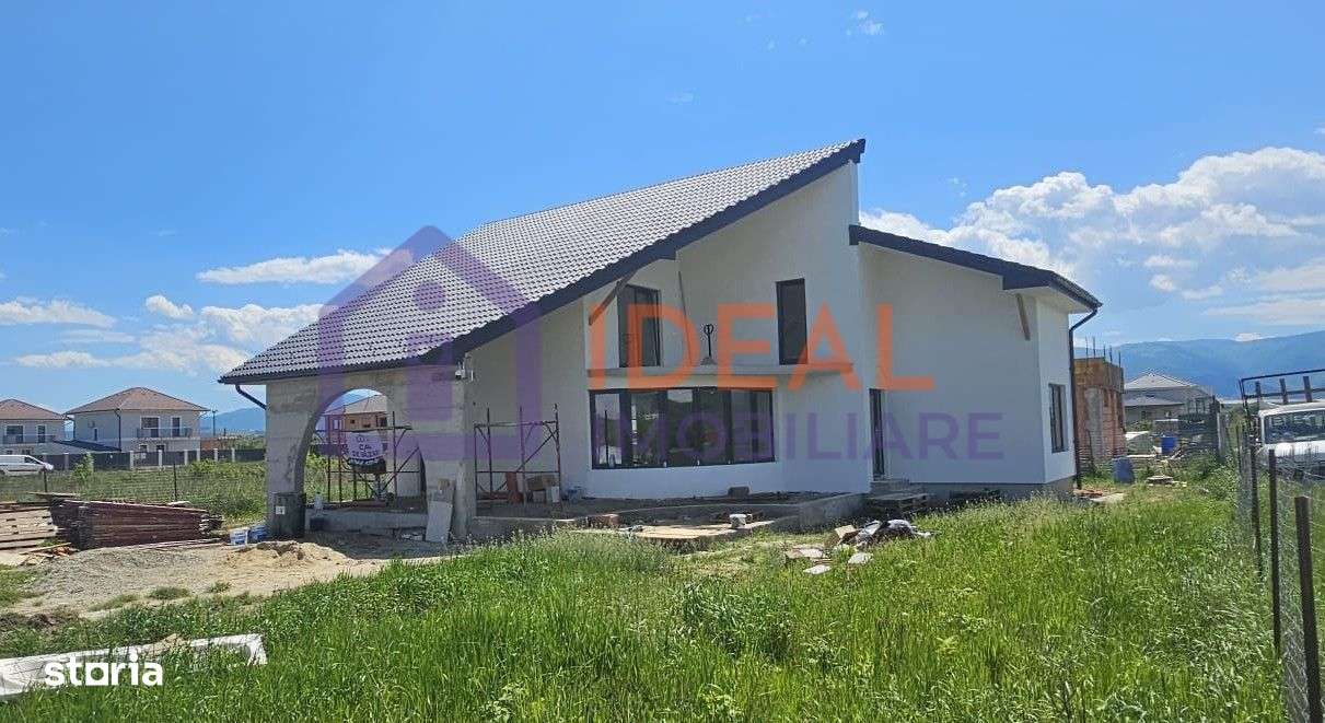 Casa Individuala Moderna cu 5 camere si 668 mpu curte, in Cristian-3