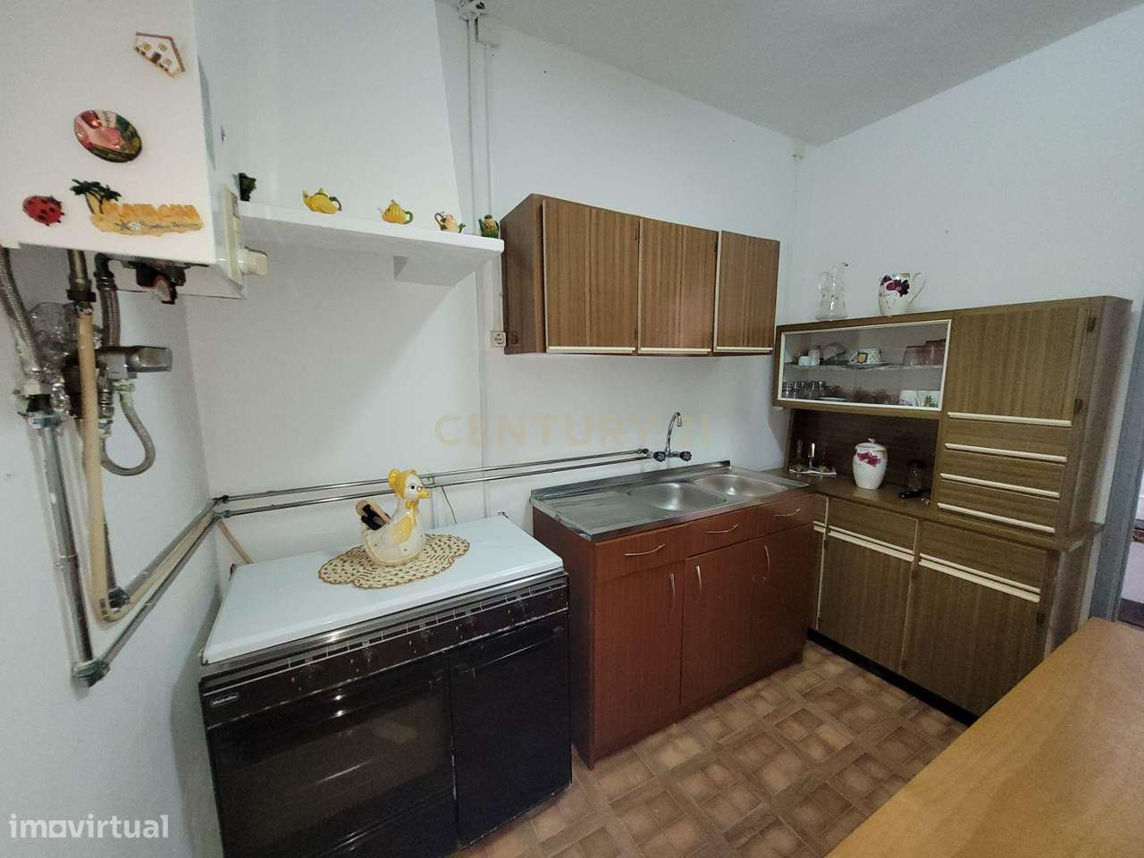 Moradia T2 isolada remodelada com jardim em Alenquer - Casais Brancos-11