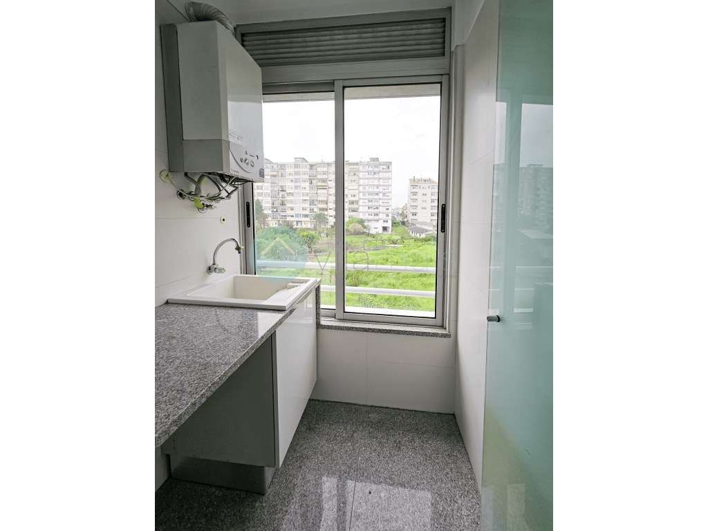 Apartamento T1 Como novo-8