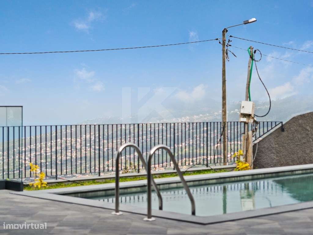 Moradia T3 com Piscina e Vista Mar no Arco da Calheta-21