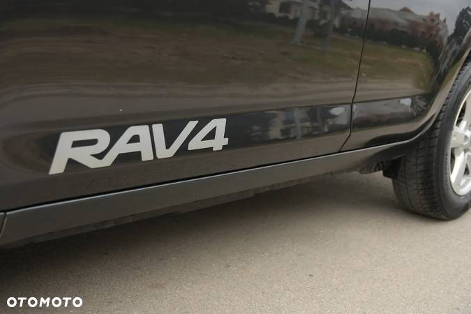 Toyota RAV4 2.2 D-4D Premium - 16