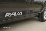 Toyota RAV4 2.2 D-4D Premium - 16