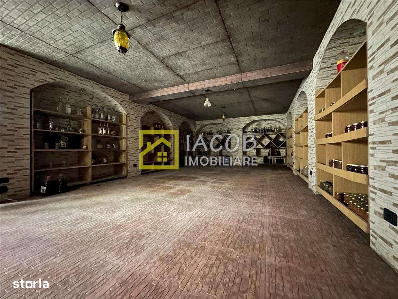 Casa impunatoare P+1+M in Cleja  ideala pentru locuinta sau investitie - Imagine principală: 4/20