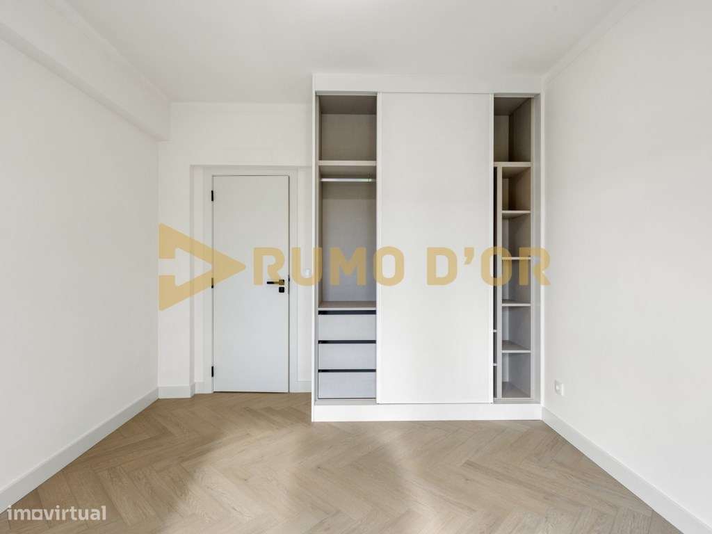 Exclusivo T2 com Vista Mar em Santa Cruz Elegância, Conforto e Loca...-17