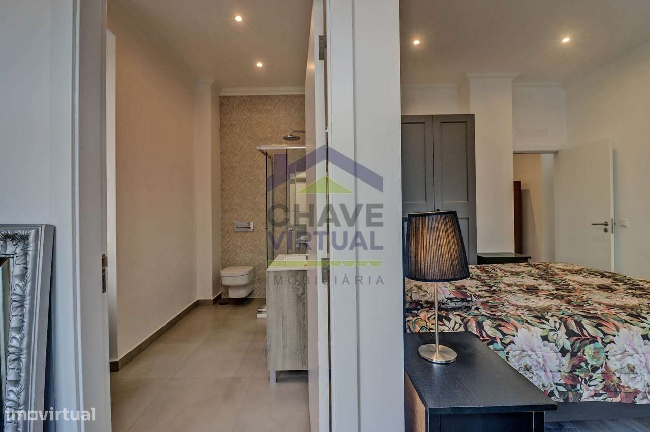 Apartamento T3 com Terraço Amplo - Centro Bombarral - Grande imagem: 5/34