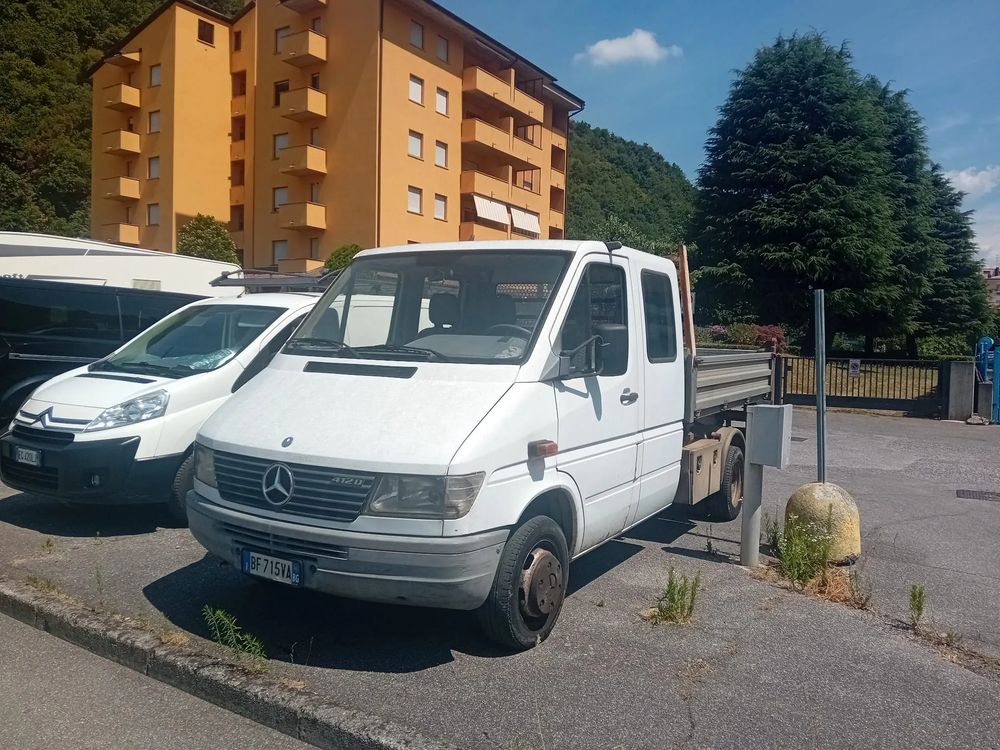 Mercedes-Benz Sprinter 2000