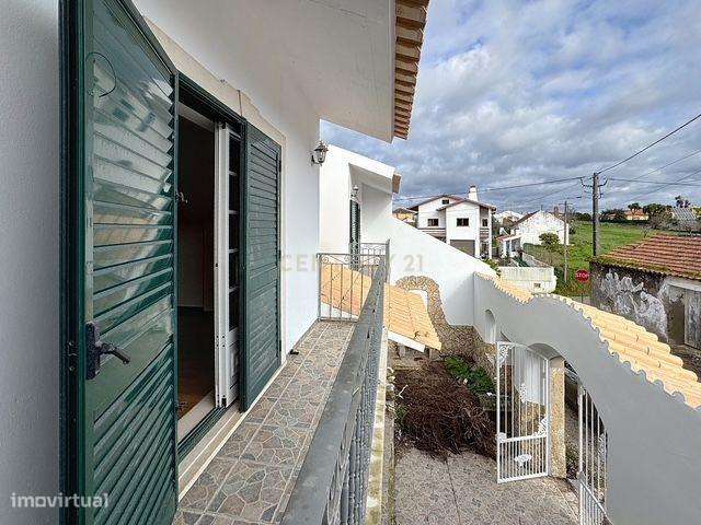 Moradia duplex t4 cozinha equipada com terreno e quintal - Grande imagem: 2/24