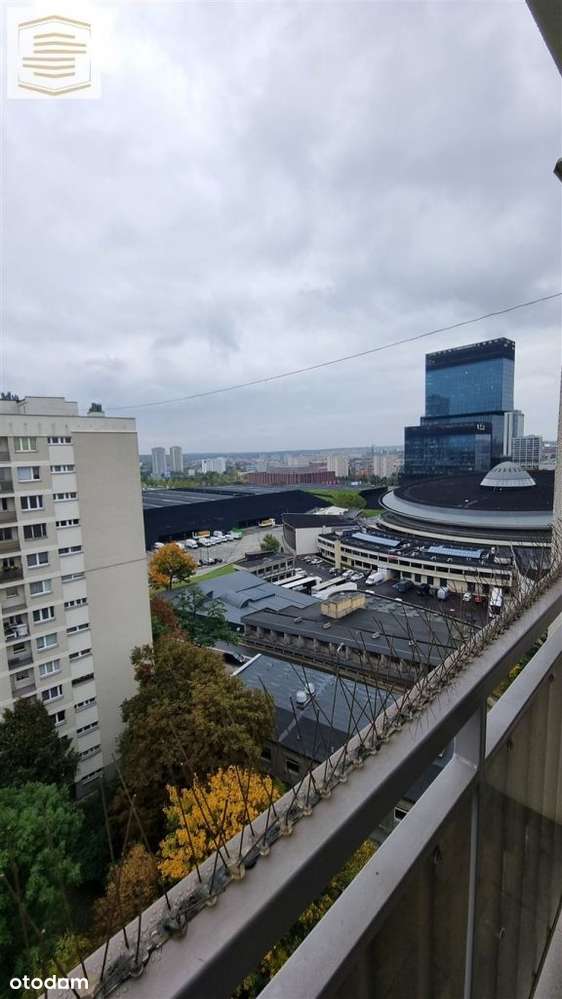 2 pokojowe mieszkanie w centrum Katowic z widokiem na Spodek i MCK-4