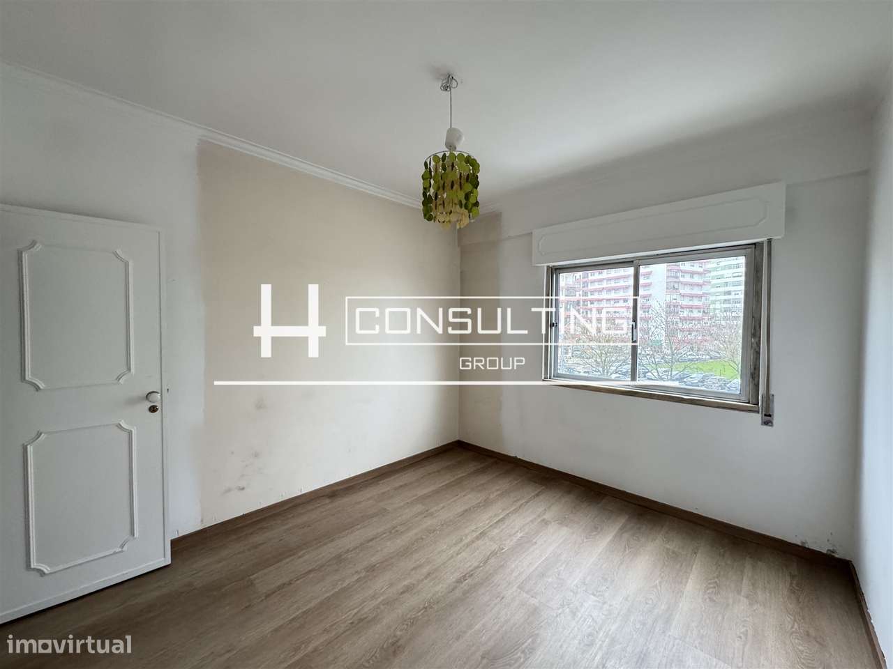 Apartamento T3 Venda em Mina de Água,Amadora-34