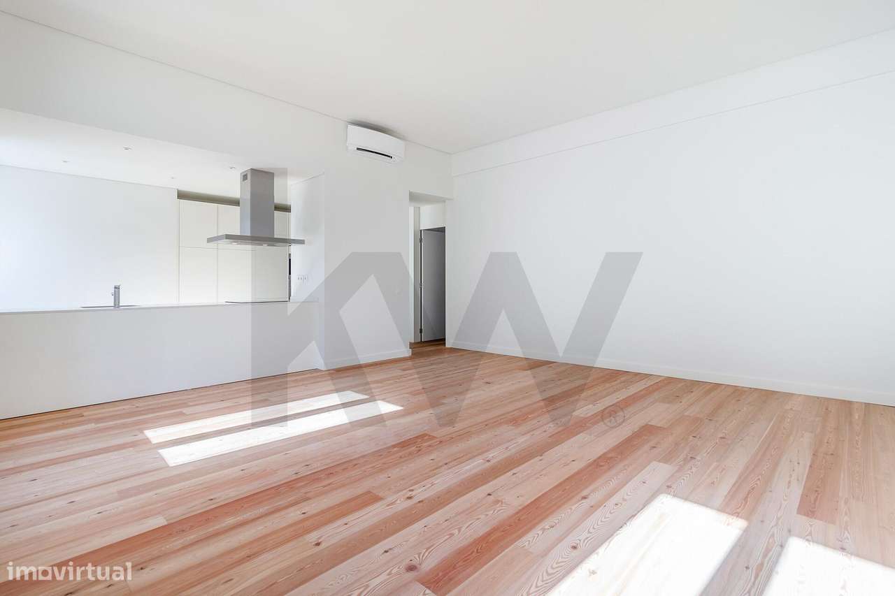 Apartamento T2 com estacionamento no condomínio Martha 32, junto à Ave - Grande imagem: 2/34