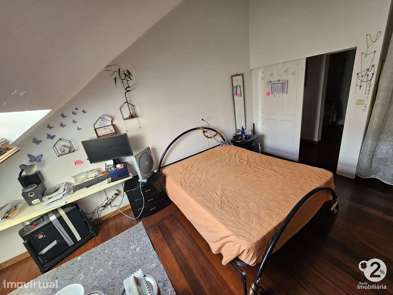 Prédio em propriedade total na Rua Costa Cabral - Porto-8