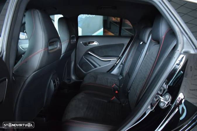 Mercedes-Benz CLA 200 d Shooting Brake AMG Line Aut. - 31