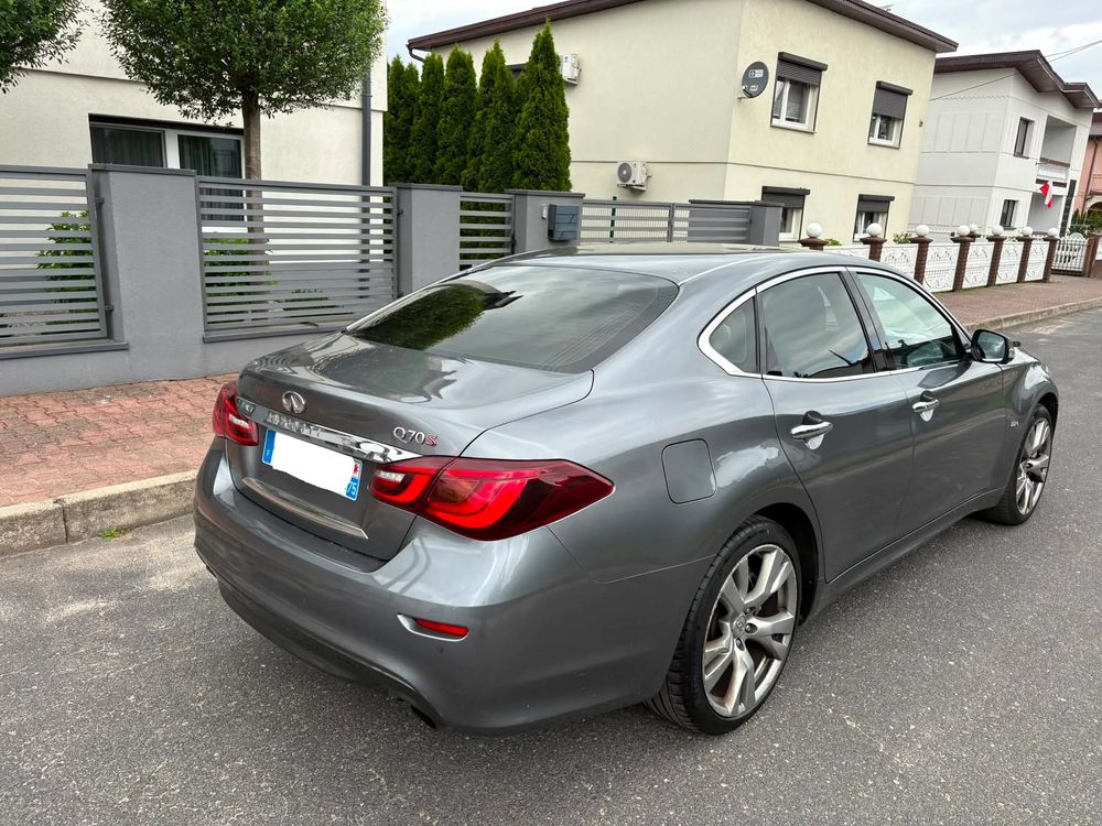 Infiniti Q70 2.2d Premium Executive 2016