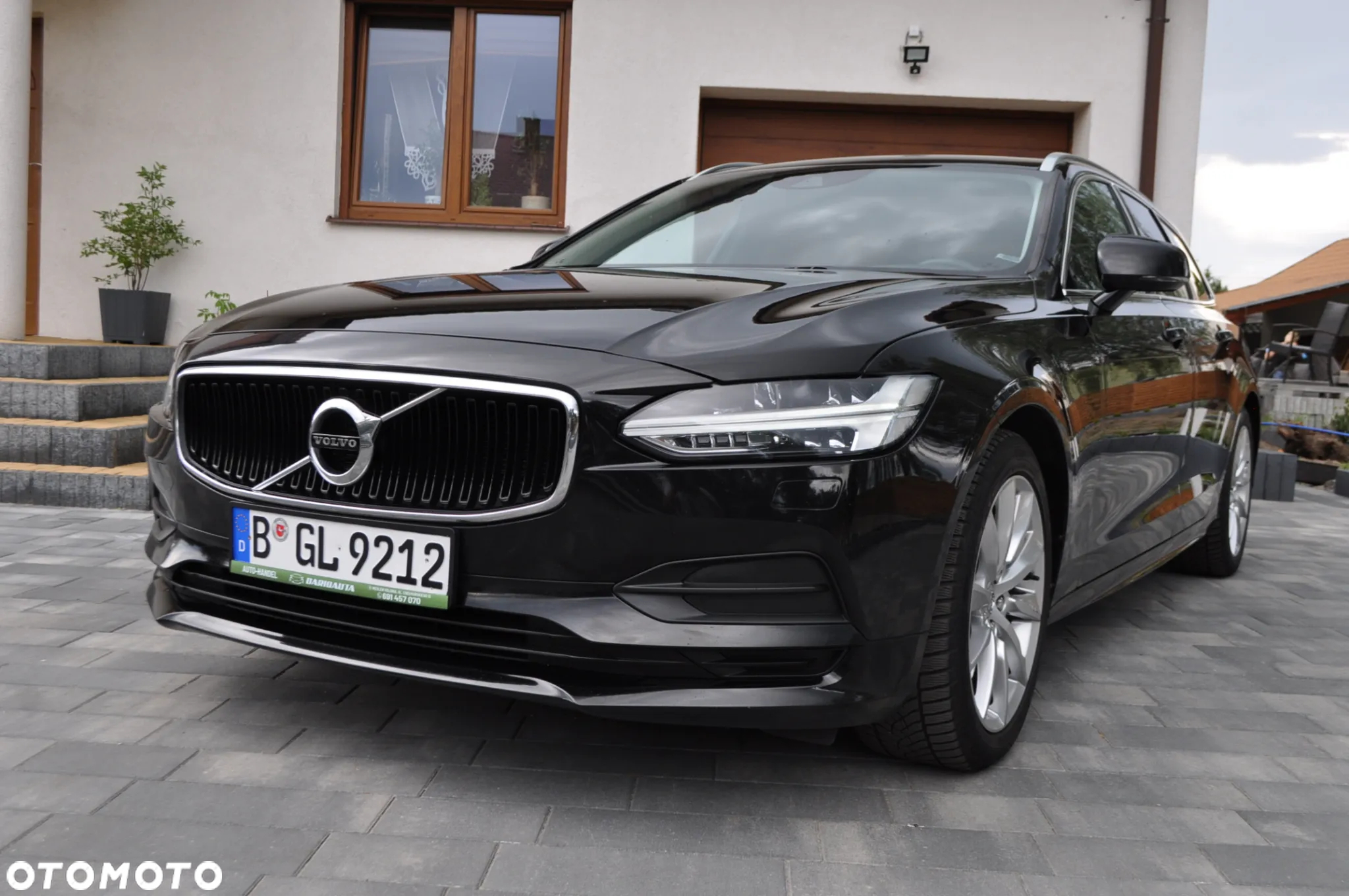 Volvo V90 D4 Geartronic Momentum - 17